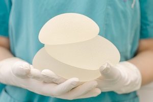 What’s in a Breast Implant? Your Options Explained img 1